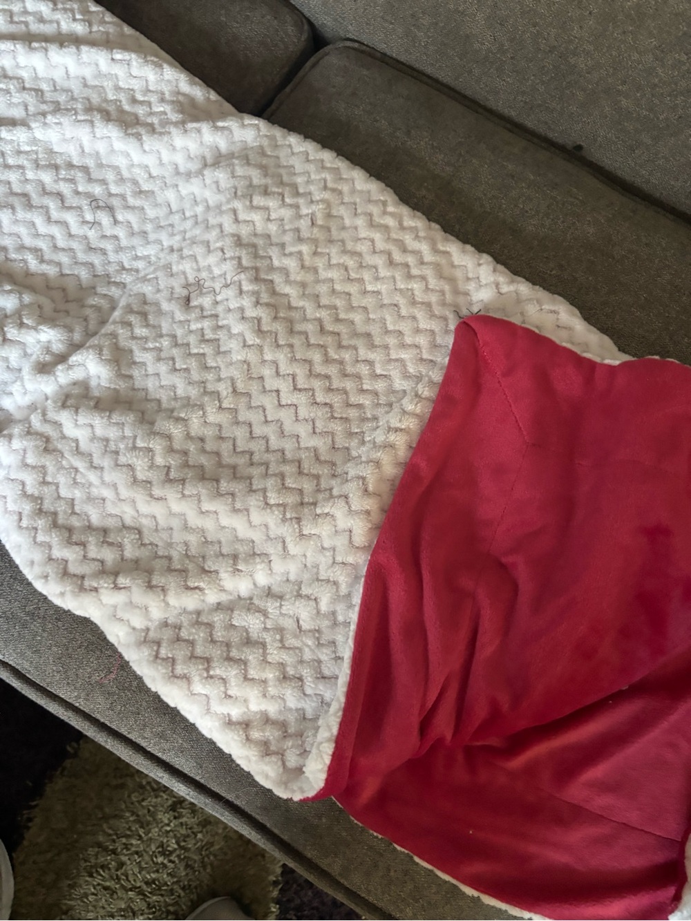 Textured White Blanket w/ Red Accent